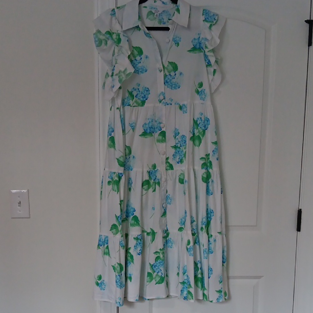 crown & ivy Blue Floral Midi Dress